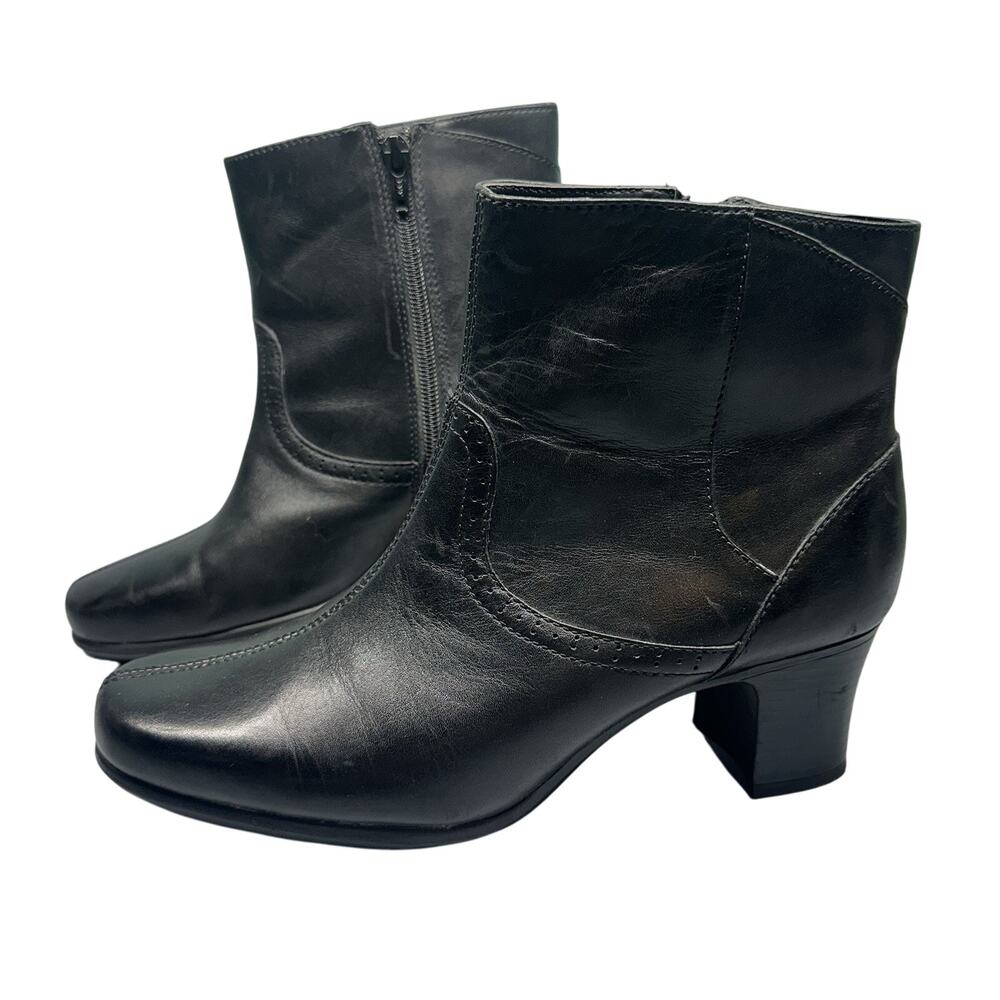 Clark’s Women's Boot Zippered Ankle Black‎ Leather Glam Size 8M 88894